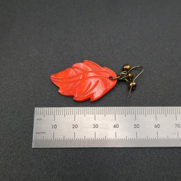 Copper Carved Leaf Orange Shell Handmade Earrings A6747 - Picture 4 of 5